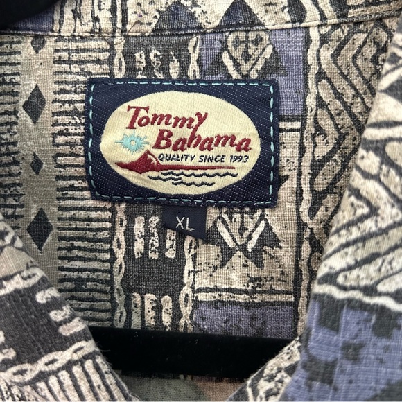 Vintage Tommy Bahama camp shirt size XL - Picture 2 of 2